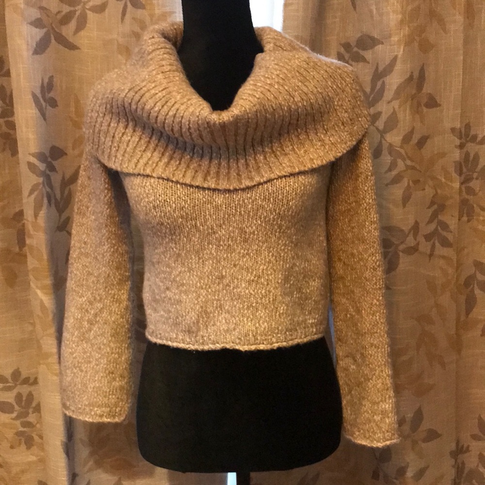 Aerie - American Eagle - Cowl neck crop sweater
